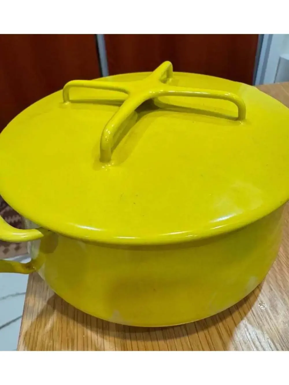 Dansk vibrant yellow